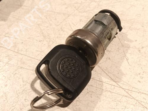 Rear right lock RENAULT SCÉNIC II (JM0/1_) 1.9 dCi (JM14) | BP22616323C99 