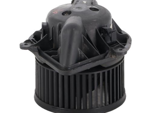 Heater blower motor NISSAN PRIMASTAR Van (X83) 2.0 dCi 115 | BP31579173M62