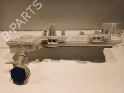 Windscreen washer tank PEUGEOT 3008 II SUV (MC_, MR_, MJ_, M4_) 1.5 BlueHDi 130 | BP17382005C113