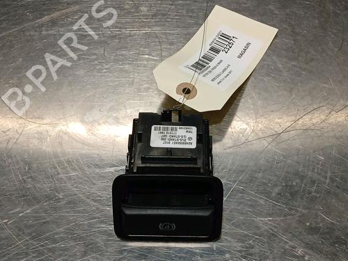 Elektronisk modul MERCEDES-BENZ A-CLASS (W176) A 200 CDI / d (176.008) (136 hp) 17452567