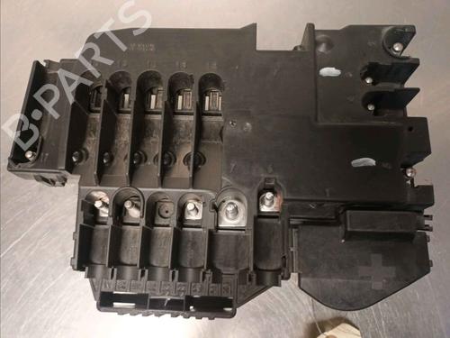 Caixa de fusíveis MERCEDES-BENZ SPRINTER 3-t Van (B910) 211 CDI (910.621, 910.623) (114 hp) 30338500