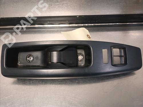 front-left-interior-door-handle-fiat-doblo-cargo-263_-13-d-multijet-2010-11131333 main image