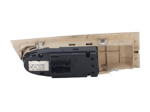 Switch BMW 3 Coupe (E92) 335 d | BP38036064I30 - Image 2
