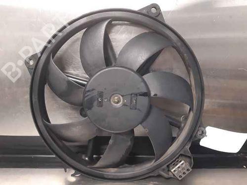 Used Radiator fan RENAULT SCÉNIC III (JZ0/1_) 1.9 dCi (JZ0J, JZ1J, JZ1K, JZ1S) (131 hp) 30120616
