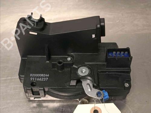 Used Front left lock RENAULT TRAFIC II Van (FL) 1.9 dCi 100 (FL0C) (101 hp) 21124059
