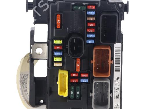 fuse-box-citroen-c3-ii-sc_-2009-38553214 main image