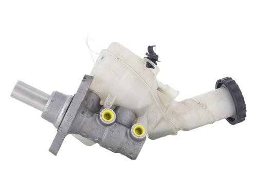 Used Brake master cylinder Brake master cylinder 38060025 38060025