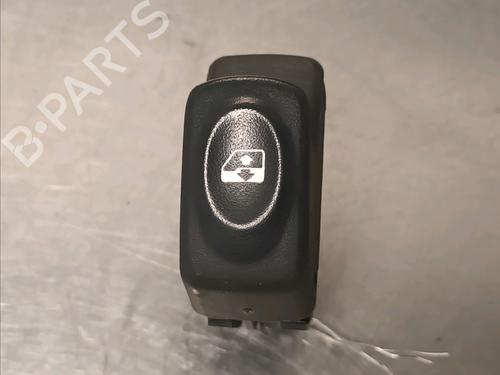 Used Switch RENAULT MEGANE I (BA0/1_) 1.9 dCi (BA05, BA1F) (102 hp) 12822713