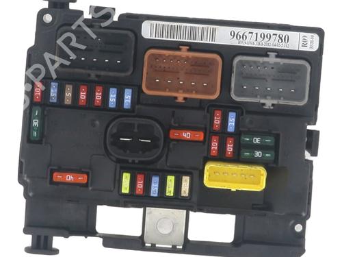 Caja reles / fusibles CITROËN C3 II (SC_) 1.4 HDi 70 (SC8HZC, SC8HR0, SC8HP4) (68 hp) 29965193