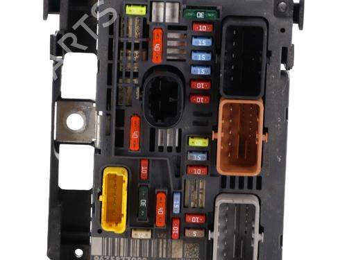 Used Fuse box Fuse box CITROËN C5 III (RD_) 2.0 HDi 140 (RDRHF8, RDRHFA, RDRHA8, RDRHAJ) (140 hp) 33868731 33868731