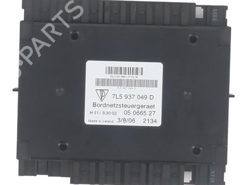 Used Control unit Control unit PORSCHE CAYENNE (9PA) Turbo S 4.5 (521 hp) 39967322 39967322