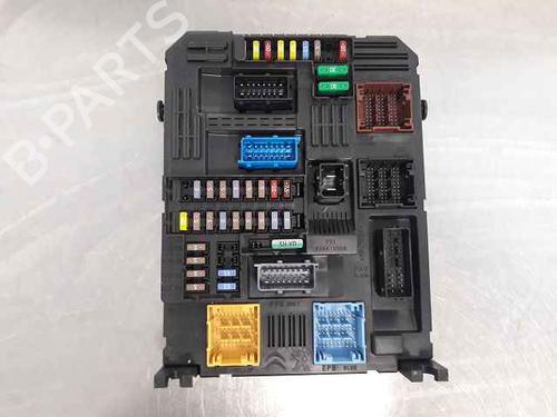 Used Fuse box PEUGEOT 308 II (LB_, LP_, LW_, LH_, L3_) 2.0 BlueHDi 150 (150 hp) 30142788