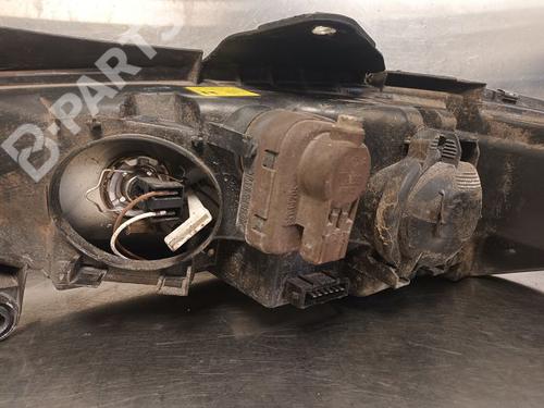 Right headlight PEUGEOT 406 (8B) 1.8 16V | BP9339823C29 