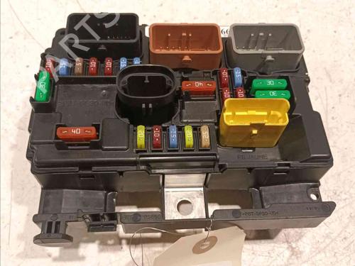Used Fuse box Fuse box CITROËN C3 II (SC_) 1.4 HDi 70 (SC8HZC, SC8HR0, SC8HP4) (68 hp) 39894364 39894364