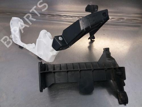 Used Rear bumper bracket RENAULT MEGANE IV Hatchback (B9A/M/N_) 1.6 dCi 130 (B9A4) (130 hp) 14867509