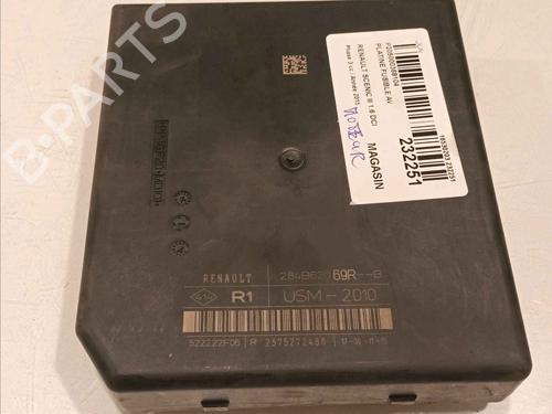 Fuse box RENAULT GRAND SCÉNIC III (JZ0/1_) 1.6 E85 (JZ03, JZ1Y) | BP30338513E1