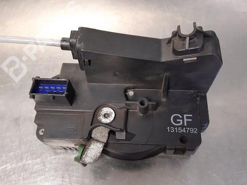 Used Front right lock OPEL MERIVA A MPV (X03) 1.4 16V Twinport (E75) (90 hp) 9336078