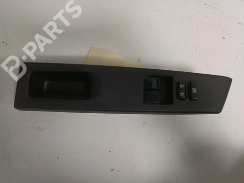 Used Switch TOYOTA YARIS (_P13_) 1.0 (KSP130_, KSP130) (69 hp) 10714356