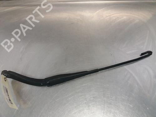 Used Front windshield wiper arm DACIA SANDERO II 1.5 dCi (90 hp) 14869714