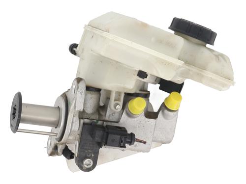 Used Brake master cylinder VW POLO VI (AW1, BZ1, AE1) 1.0 TSI (95 hp) 27190091