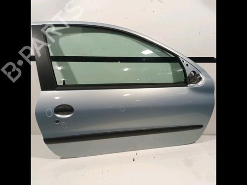Used Right front door PEUGEOT 206 Hatchback (2A/C) 1.4 i (75 hp) 16781071