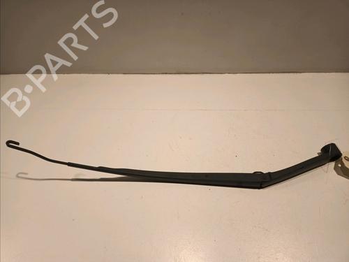 Used Front windshield wiper arm KIA RIO IV (YB, SC, FB) 1.25 (84 hp) 17730265