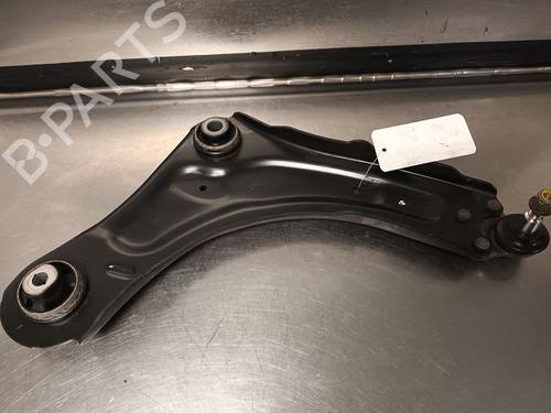 Used Right front suspension arm RENAULT MEGANE CC (EZ0/1_) 1.4 TCe (EZ0F, EZ1V) (131 hp) 21781591