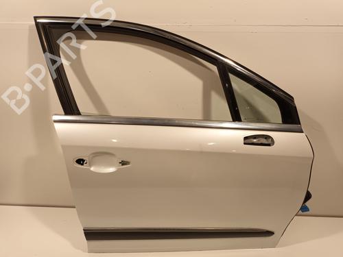 Used Right front door Right front door 37629765 37629765