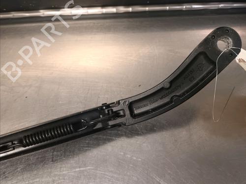 Front windshield wiper arm RENAULT MEGANE IV Grandtour (K9A/M/N_) 1.2 TCe 130 (K9MR) | BP14869630C143 