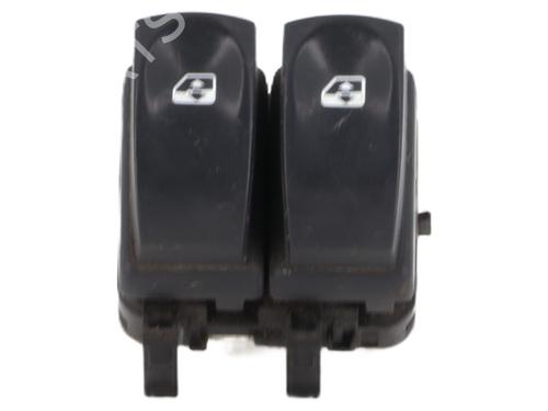 switch-renault-clio-iii-br01-cr01-2005-2006-2007-2008-2009-2010-2011-2012-2013-2014-31965539 main image