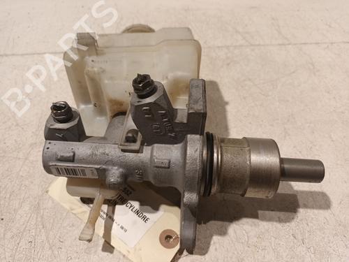 Brake master cylinder LAND ROVER RANGE ROVER SPORT I (L320) 3.6 D 4x4 | BP20607638M77 