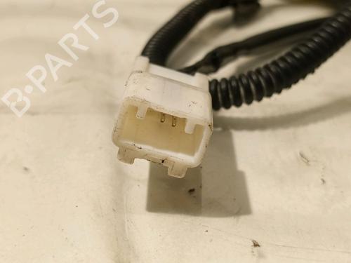 Seat buckle TOYOTA AURIS Estate (_E18_) 1.8 Hybrid (ZWE186_, ZWE186R, ZWE186H) | BP15643082I32 