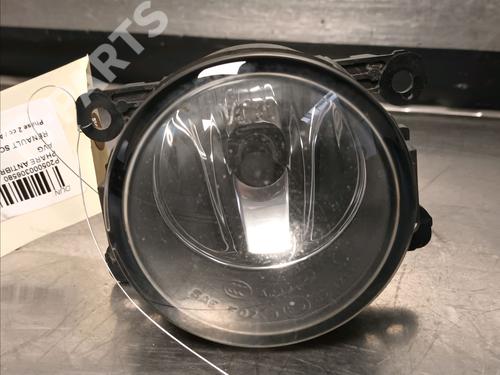 Used Left front fog light RENAULT SCÉNIC II (JM0/1_) 1.9 dCi (JM14) (131 hp) 10683703