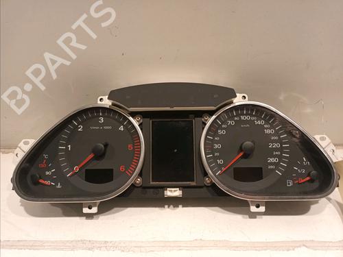 Used Instrument cluster AUDI A6 C6 (4F2) 2.0 TDI (140 hp) 16313543