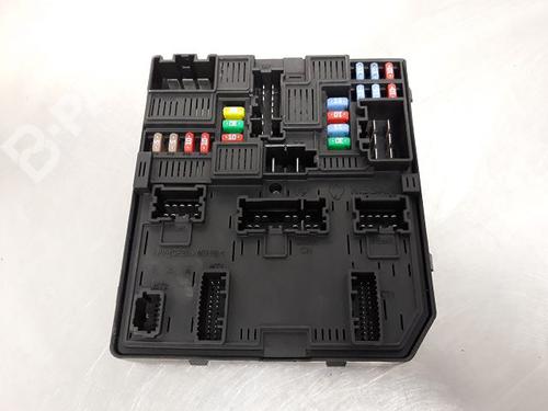 Used Fuse box Fuse box RENAULT KADJAR (HA_, HL_) 1.6 dCi 130 (HLA4) (130 hp) 9321965 9321965