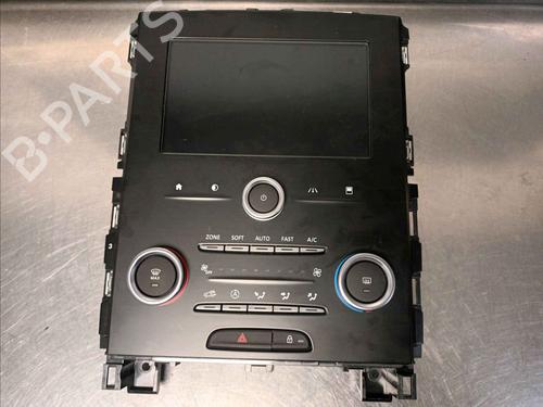 Used Display monitor RENAULT MEGANE IV Hatchback (B9A/M/N_) 1.5 dCi 110 (B9A3) (110 hp) 29150805