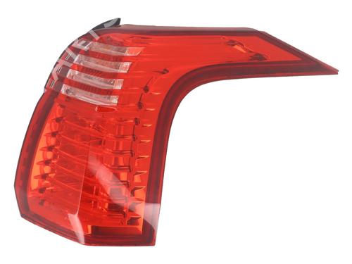Used Right taillight PEUGEOT 5008 (0U_, 0E_) 1.6 HDi (112 hp) 30770846