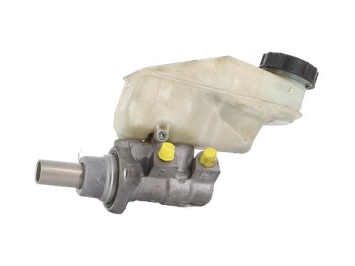 Used Brake master cylinder TOYOTA YARIS (_P9_) 1.3 VVT-i (SCP90_, SCP90R) (87 hp) 22718894