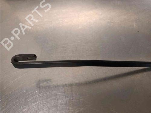 Front windshield wiper arm NISSAN QASHQAI II (J11, J11_) 1.6 dCi | BP20602563C143