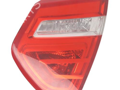 Feu de coffre droit CITROËN C4 Picasso I MPV (UD_) 2.0 HDi 138 (136 hp) 31143082