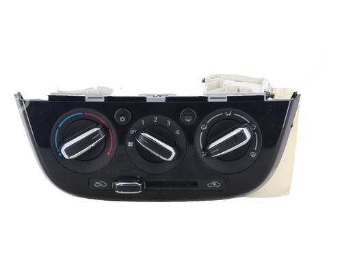 climate-control-mitsubishi-mirage-space-star-vi-hatchback-a0_a-2012-36552585 main image