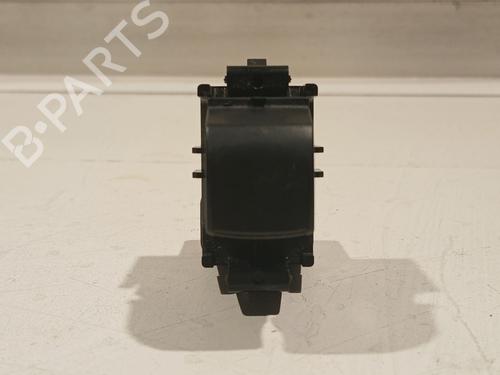 switch-mitsubishi-mirage-space-star-vi-hatchback-a0_a-2012-36552583 main image