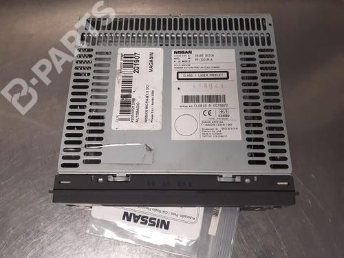 Used Radio NISSAN MICRA III (K12) 1.5 dCi (86 hp) 9330644