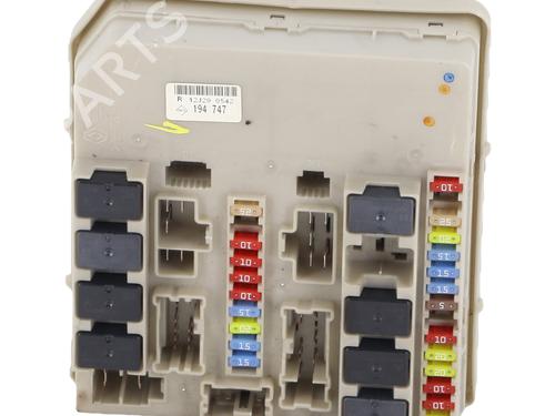 Used Fuse box Fuse box 39389306 39389306