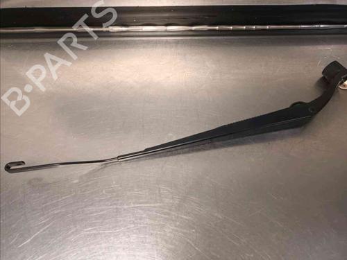 Used Front windshield wiper arm NISSAN MICRA V (K14) [2016-2025]  20602503