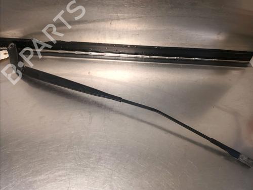 Used Front windshield wiper arm MERCEDES-BENZ VITO Van (W447) 116 CDI (447.601, 447.603, 447.605) (163 hp) 14869639