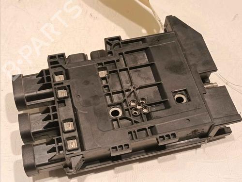 Fuse box RENAULT TRAFIC III Van (FG_) | BP30095599E1