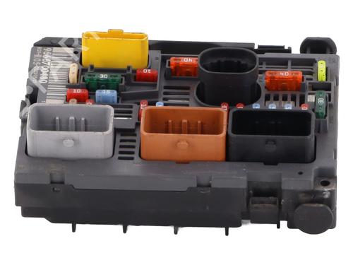 Fuse box CITROËN C4 I Saloon 1.6 HDi | BP31579175E1