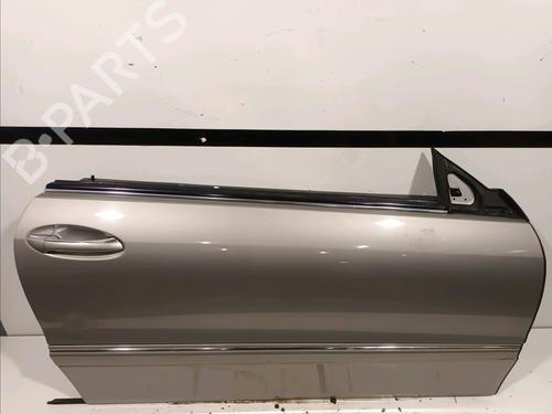 Used Right front door MERCEDES-BENZ CLK (C209) CLK 220 CDI (209.308) (136 hp) 18871109