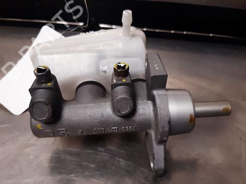 Used Brake master cylinder DACIA LOGAN (LS_) 1.5 dCi (LS0K) (68 hp) 20600952